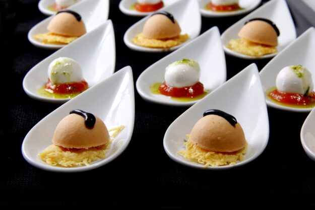 Pinchito de Tomate Cherry y Mozzarella