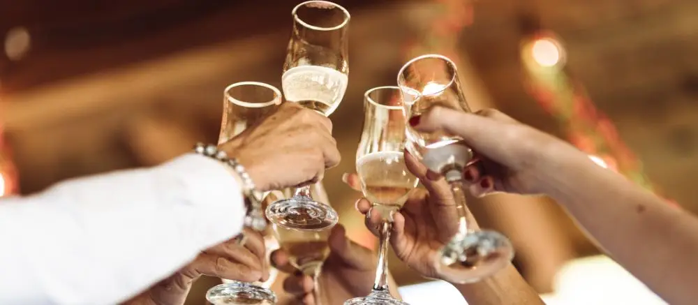 Recuerdos y detalles que marcan la diferencia en una boda